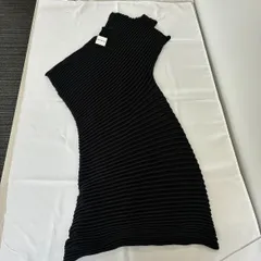 【ER263】NS240　ISSEY MIYAKE　イッセイミヤケ 服 ニットワンピース　STREAM　IM51KH822のサムネイル