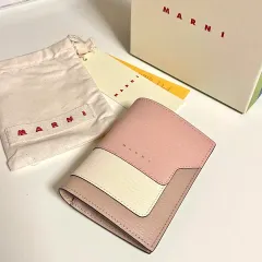 マルニ 2段 リング財布 新品のサムネイル