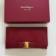 極美品/訳あり】フェラガモ ガンチーニ クリップ 長財布 ダスティ