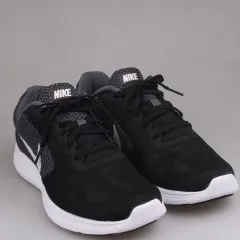NIKE Revolution ランニングシューズ 出品 (250)5417