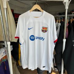 Nike FC Barcelona ユニフォーム ホワイト Gavi #6 - メルカリ