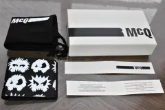 ALEXANDER McQUEEN アレキサンダー・マックイーン 二つ折り財布のサムネイル