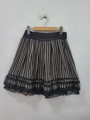 axes femme ミニスカート