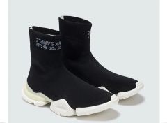 箱付き】VETEMENTS × Reebok ソックスニーカー - メルカリ