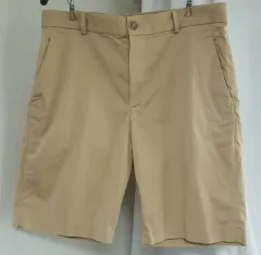 COS メンズ ハーフパンツのサムネイル