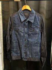グッチ GUCCI デニムジャケット ショート丈 薄手 ロゴボタン グッチ GUCCI デニムジャケット ショート丈 薄手 ロゴボタン - メルカリ