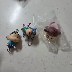 クレヨンしんちゃん ぶら下がり キーホルダー まとめ 出品