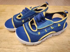 FILA 220 サンダルのサムネイル