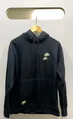ナイキ ブラック スウッシュ フードTシャツ