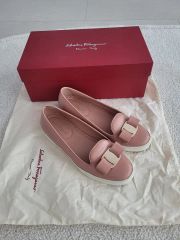Salvatore Ferragamo VIVA モカシン ホワイトローファー - メルカリ