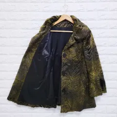 ---7,000円---(フリーサイズ) 独特なゼブラ リボン コート 956