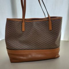 ✨希少✨ハローキティ KTロゴ モノグラム トート バッグ 総柄 A4 