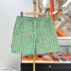 新品 エルメス Quadri'H スイム トランク 水着 グリーン Lのサムネイル