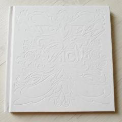 フランス モノグラム刺繍 アートパネル ファブリックボード - メルカリ