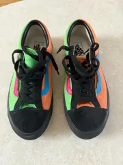 VANS 270
