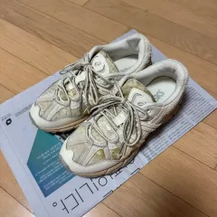 アシックス スニーカー 24.5CM