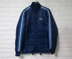アディダス パデッド 軽量ジャケット 出品