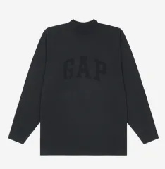 XS YEEZY GAP(イージーギャップ) ドーブ ロングスリーブ ブラック ENGINEERED GARMENTS(エンジニアードガーメンツ) バイ BARENCIAGA(バレンシアガ)