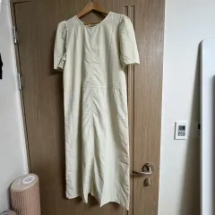 新品) 半袖パフONE PIECE