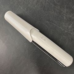 52ホワイト refa リファ フィンガーアイロン ヘアアイロン ストレート