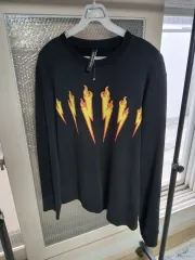 NEIL BARRENTT(ニール バレット) Tシャツのサムネイル