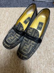 FENDI パイソン柄 スリッポン - メルカリ