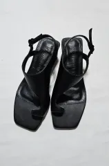 新品) ASOS Starship Square スタシ トウシューズ 245のサムネイル