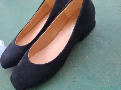 スウェード 靴