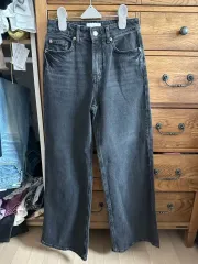 34 H&M ワイド ブラックデニム