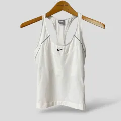 (レディース Mサイズ)ナイキ センターロゴ タンクトップ