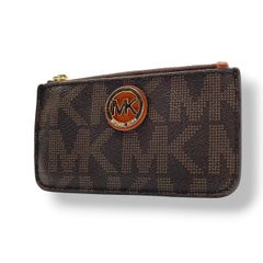 マイケルコース MICHAEL KORS ショルダーバッグ 斜め掛け可 肩掛け MKロゴ シグネチャー PVC レザー アイボリー ホワイト ベージュ ブラウン 茶色 総柄 ビンテージ クラシック エレガント 上品 スクエア 鞄 レディース 女子会 S85 MICHAEL KORS（マイケルコース） ショルダーバッグ カメラバッグ