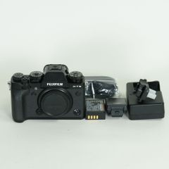FUJIFILM X-H1 本体 バッテリー ストラップ付き - メルカリ
