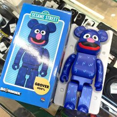 kaws】BFF open edition vinyl figure blue - メルカリ