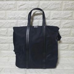 極美品 kawakawa カワカワ 25bis デカジップ 防水 ボストンバッグ 