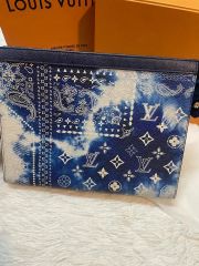 ルイヴィトン エスカル ポシェット・ヴォワヤージュMM バンダナ 