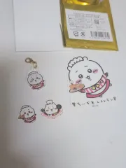 ちいかわ レストラン シール チャーム