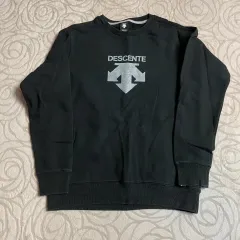 DESCENTE ブラック スウェット (ユニセックス)のサムネイル