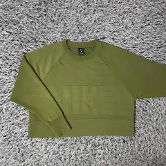 NIKE ナイキ レディース クロップド スウェットシャツ
