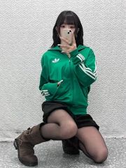 adidas ナイロンジャケット 遠藤さくら着用 ウィンドブレーカー