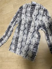 HYSTERICGLAMOURSNAKELOOP総柄メッシュ日本製 Y2K 蛇柄 HYSTERICGLAMOURSNAKELOOP総柄メッシュ日本製 Y2K 蛇柄 - メルカリ