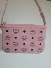 MCM ソフトピンク ヴィセトス ミニハンドバッグ　美品　ポーチ　クラッチバッグ MCM ソフトピンク ヴィセトス ミニハンドバッグ 美品 ポーチ クラッチ