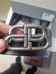 希少]BALENCIAGA ロゴバックル クロコダイルベルト 95cm - メルカリ