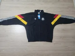 アディダス ドイツ トラックジャージ (iy7049) 新品 出品