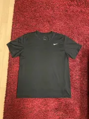 ナイキ NIKE トレーナー 半袖 Tシャツ 出品
