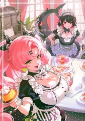 勝利の女神：NIKKE メガニケ エード プレイマット - メルカリ