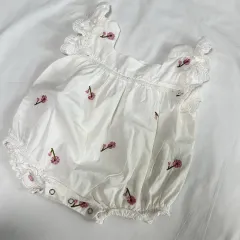 レース花刺繍 赤ちゃんスーツ 80