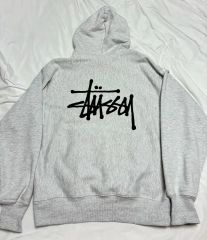 希少 STUSSY ステューシー パーカー ビッグロゴ グアム グレー Mサイズ 