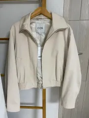 COS クロップド ブルゾン ジャケット アイボリー 40のサムネイル