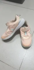 ナイキ Revolution スニーカー 210