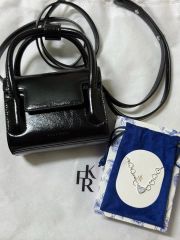 Riu Enamel quilting phone bag ブラック - メルカリ